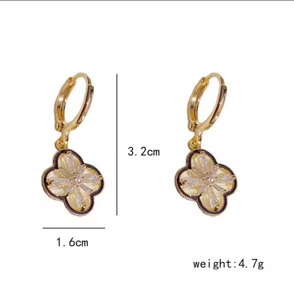Clover Earrings Elegant Two-Sided Four-Leaf Clover Earrings โ Gold Plated - Picture 13 of 15